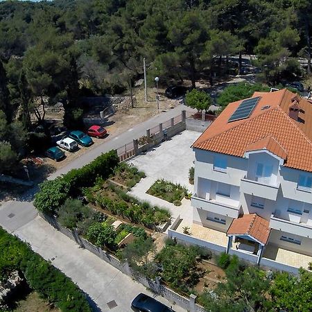 Apartmani Dorita Mali Lošinj Esterno foto