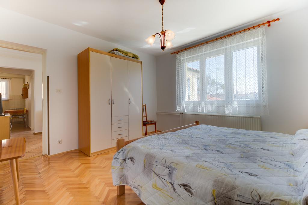 Apartmani Dorita Mali Lošinj Esterno foto