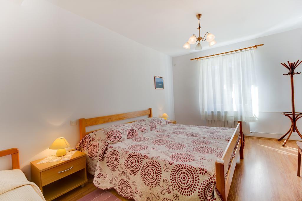 Apartmani Dorita Mali Lošinj Esterno foto