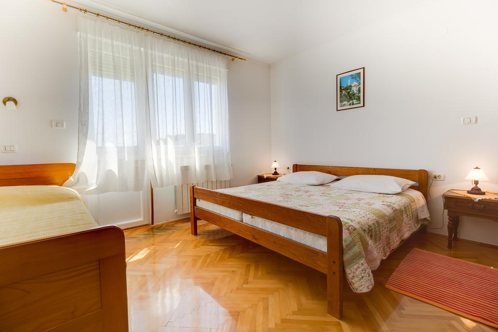 Apartmani Dorita Mali Lošinj Esterno foto