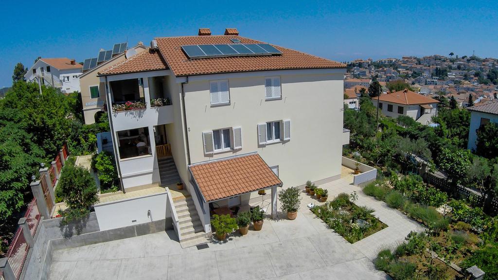 Apartmani Dorita Mali Lošinj Esterno foto