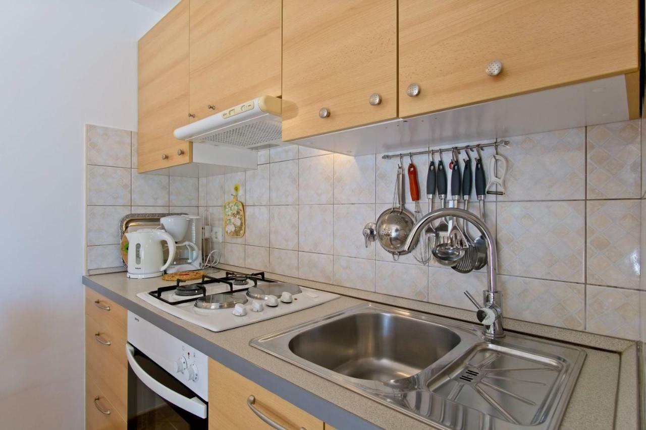 Apartmani Dorita Mali Lošinj Esterno foto