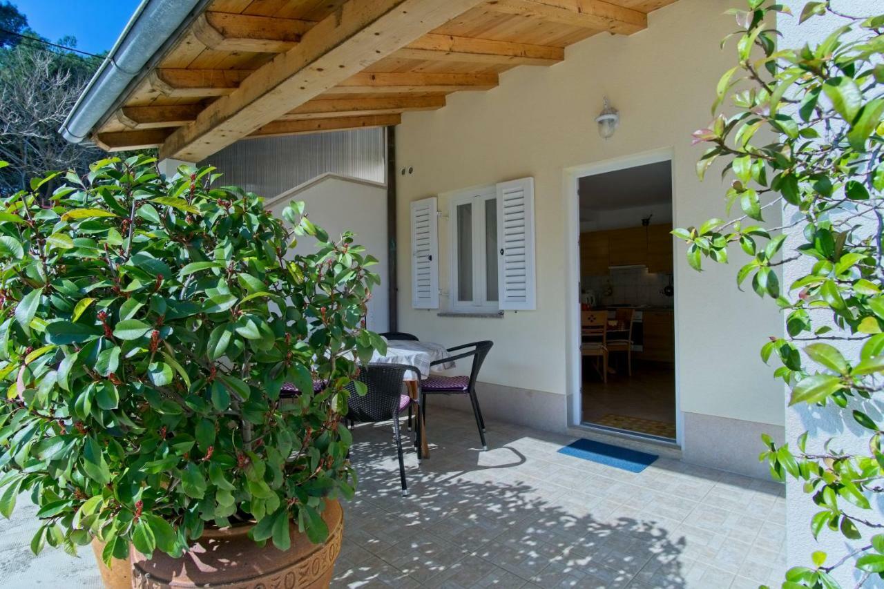 Apartmani Dorita Mali Lošinj Esterno foto