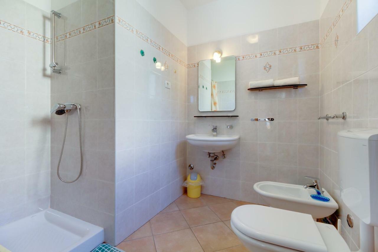 Apartmani Dorita Mali Lošinj Esterno foto